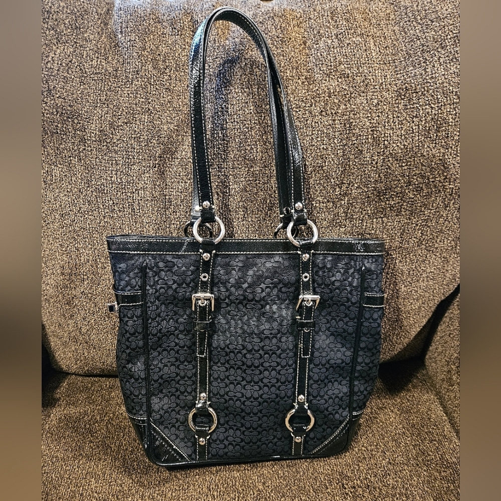 Coach Signature Gallery Double Handle Tote in Black